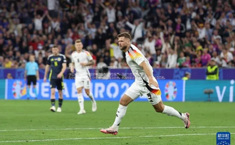 门徒平台官网汉得信息标题：《足球运动中的成长：600字感悟》

在这篇文章中，我将分享我的足球运动经历，探讨如何在足球运动中实现个人成长，并分享一些经验和心得。希望能够给读者带来启发和自我反思。